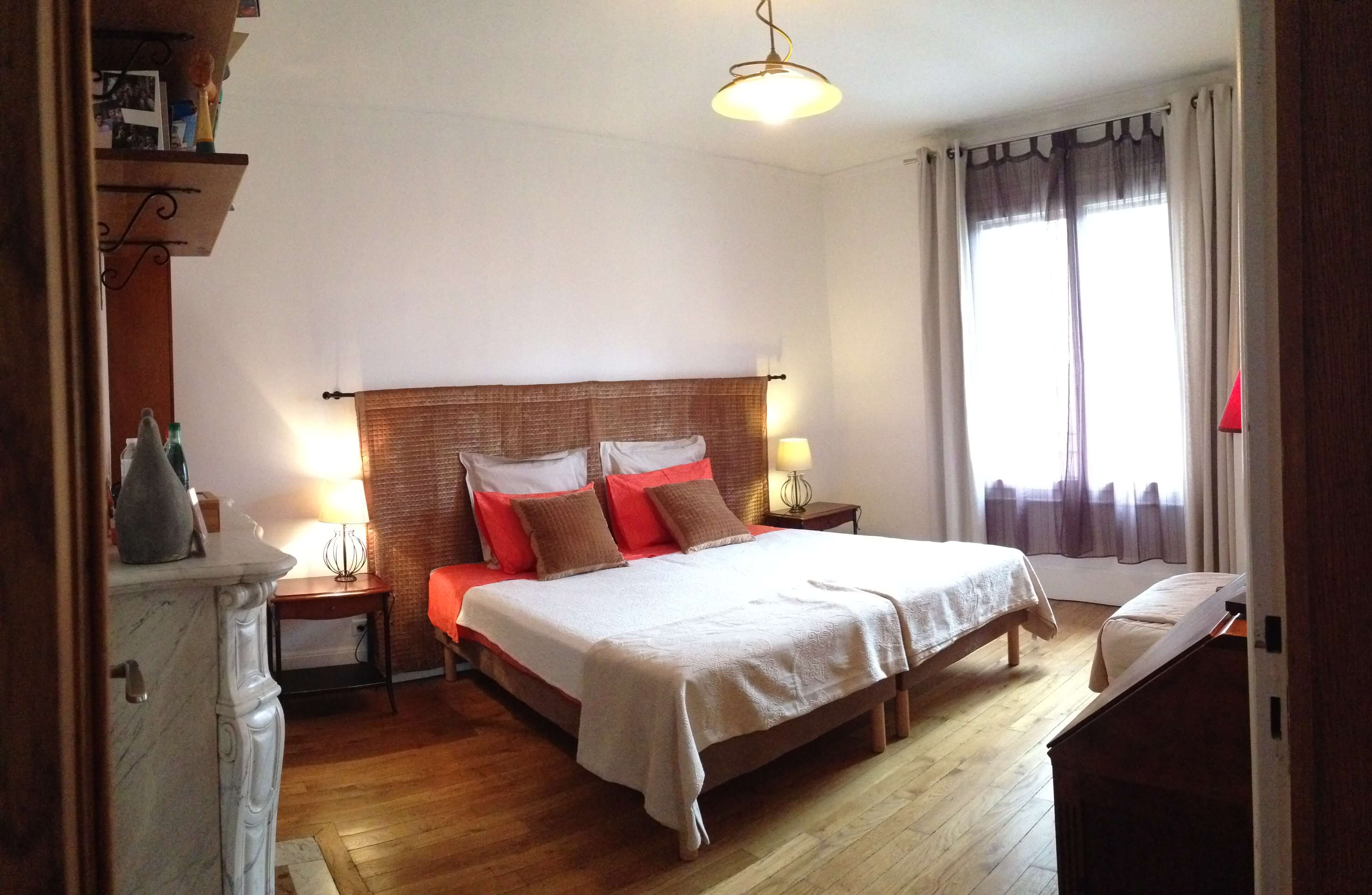 rooms.twin.pictures.doubleBed